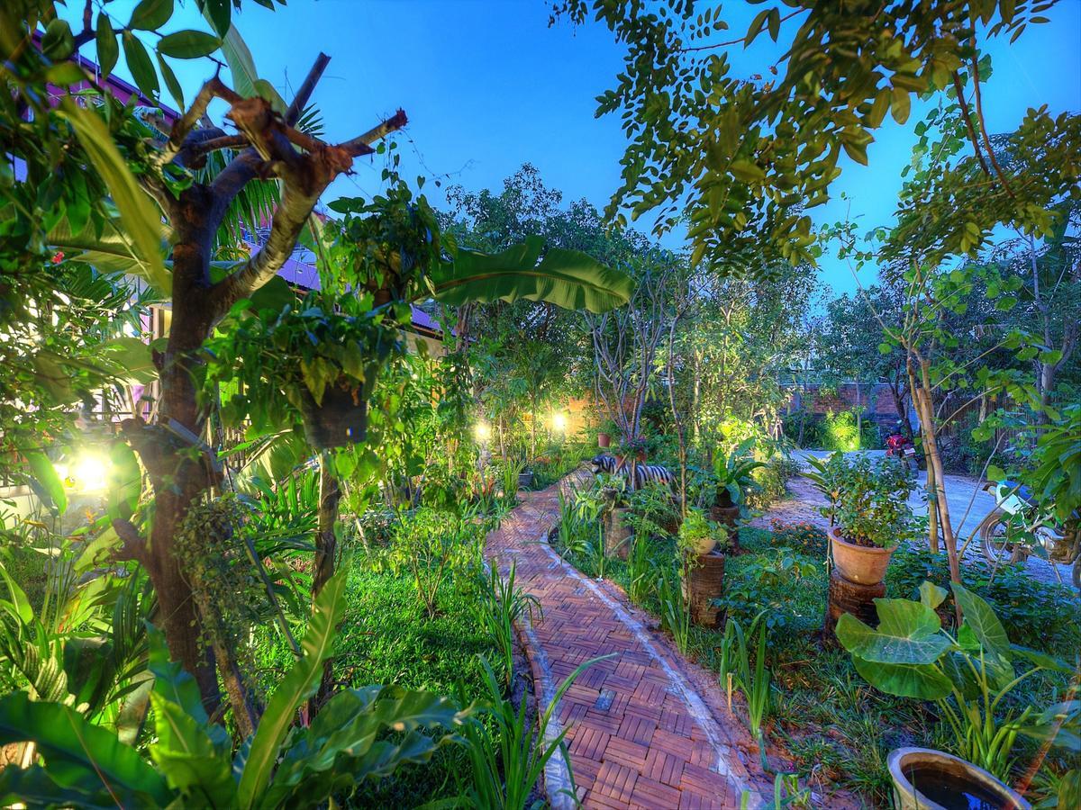 Kanak Garden Hotel Siem Reap Bagian luar foto